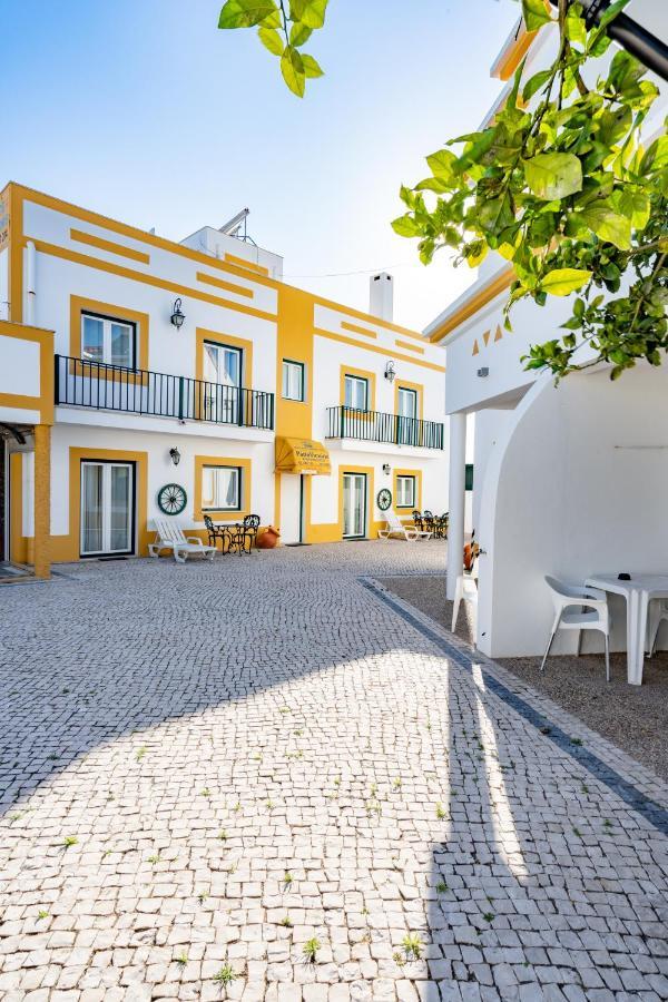 Apartamentos Patio Victoria By Umbral Віла-Нова-де-Мілфонтеш Екстер'єр фото