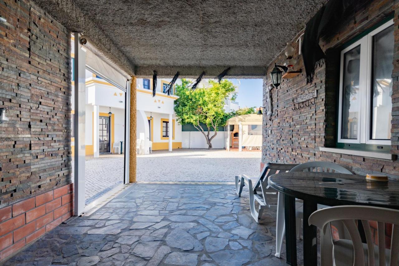 Apartamentos Patio Victoria By Umbral Віла-Нова-де-Мілфонтеш Екстер'єр фото
